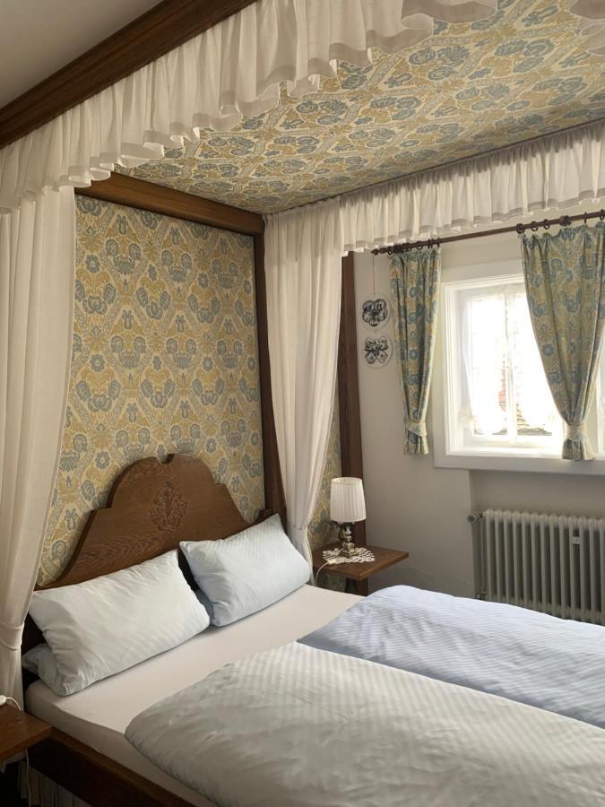 Hotel Zum Riesen - Aelteste Fuerstenherberge Deutschlands Мильтенберг Экстерьер фото