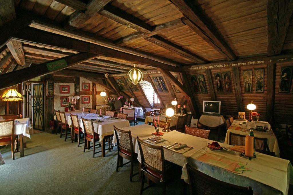 Hotel Zum Riesen - Aelteste Fuerstenherberge Deutschlands Мильтенберг Экстерьер фото